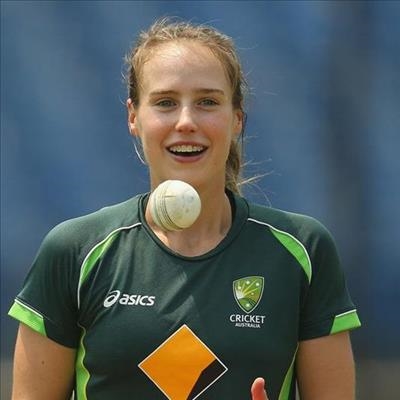 Australia, India eye semis