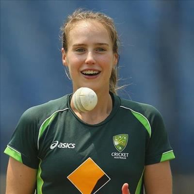 Australia, India eye semis