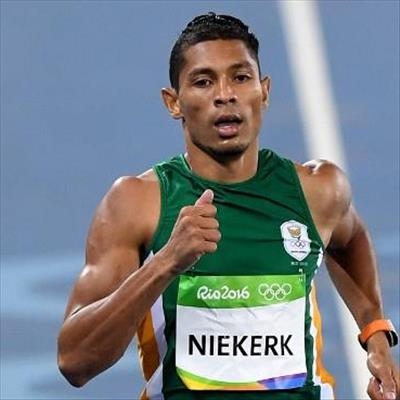Van Niekerk storms to 400m victory 