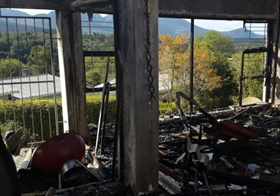 Huis brand in Eden