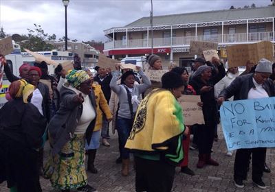 Spade murder: Protest against bail