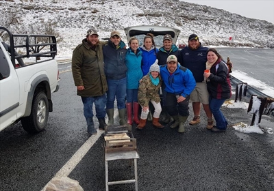 Sit weg die sop, ons gaan braai...