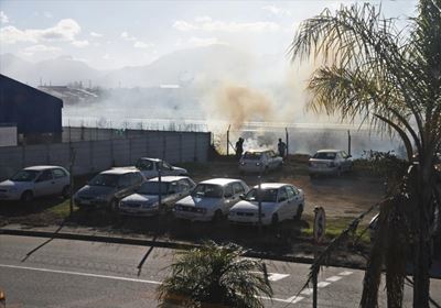 Veld fire causes panic