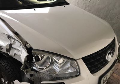 6 in hospital after hitting cow on N2