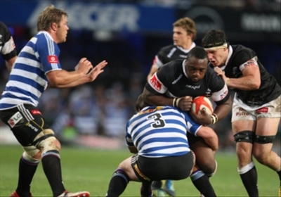 Sharks pip Province with late try