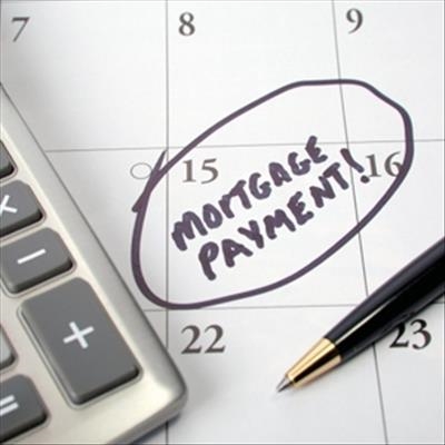 Does paying R100 extra on your bond matter?
