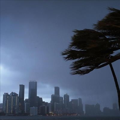 Hurricane Irma: Florida to begin huge relief operation