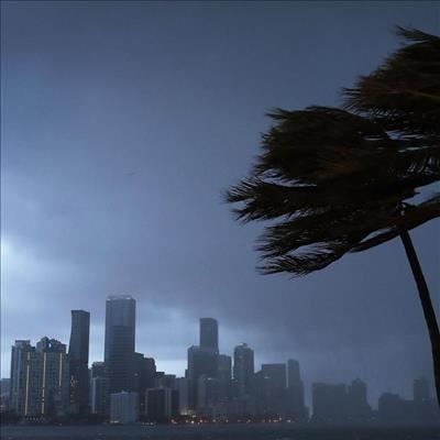 Hurricane Irma: Florida to begin huge relief operation