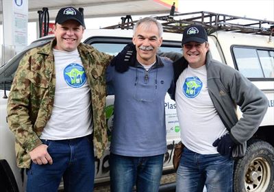 Coastal clean-up involves children on Spring Day