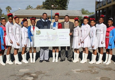 Sacred Heart-trompoppies kry skenking van SuperSport