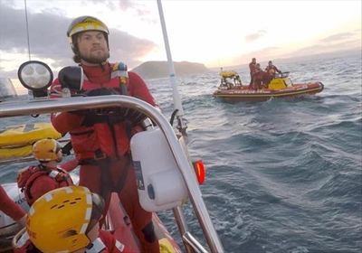 Rescue workers hone their skills