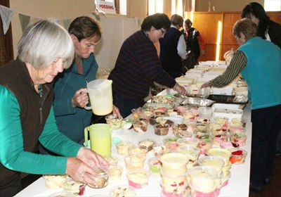 Gemeente span saam met fees