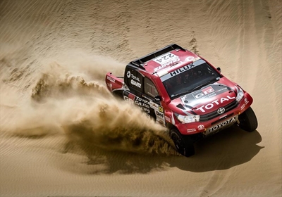 Twee Toyota-motors vir Chinese Dakar