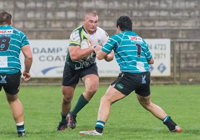 Jong Arende val vas teen Griekwas