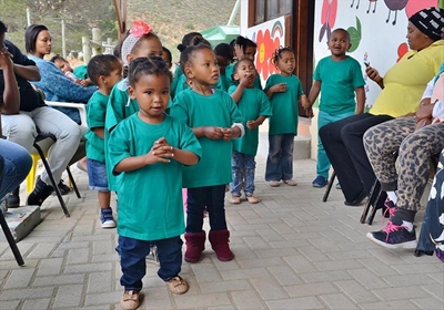 Buisplaas toddlers benefit from upgrade