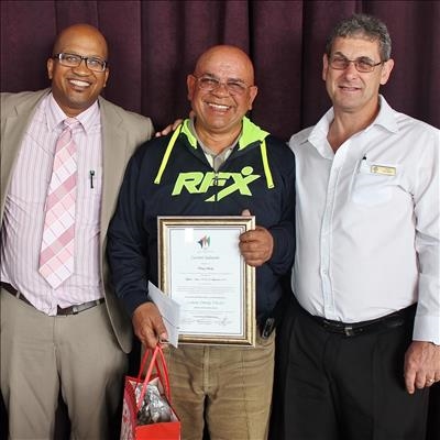 Henry Scholtz groet na 44 jaar