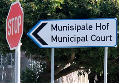 Munisipale hof 'beskerm en bevorder waardes'