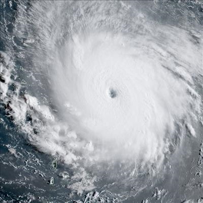 Hurricane Irma pummels islands