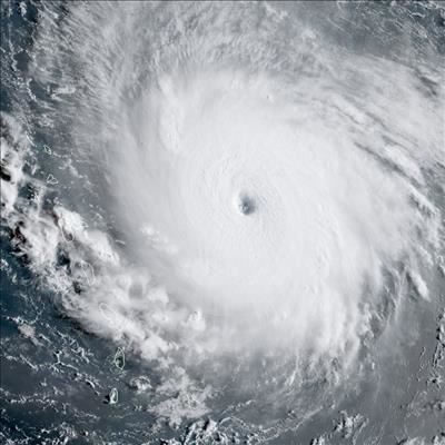 Hurricane Irma pummels islands