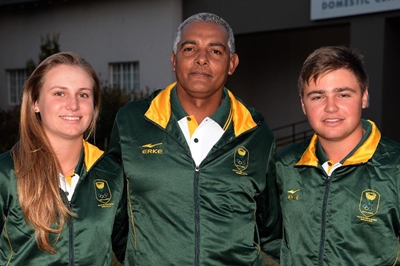 Young golfers in capable hands