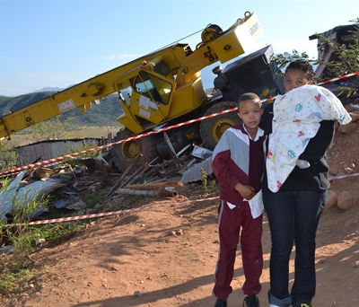 Noue ontkoming vir ma en kinders