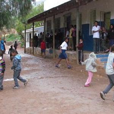 Opvolg: 3 skole sluit en 1 bly
