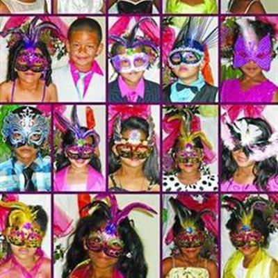 Reënboogland hou geslaagde Maskerbal