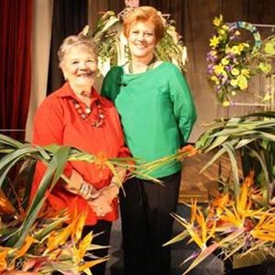 Duo presents floral dreams