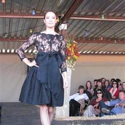 Modeparade oortref verwagtinge