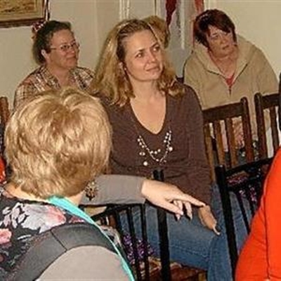 Beautiful Women bring verandering op die platteland