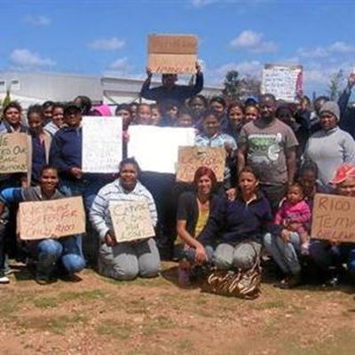 Stakers eis meer geld