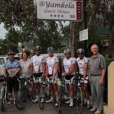 Fietsryers ry 1700 km vir kinders