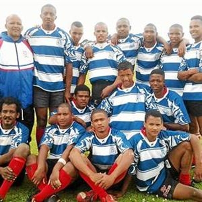 Plaaslike sewes-spanne vertoon goed