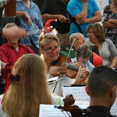 Music ignites Christmas spirit
