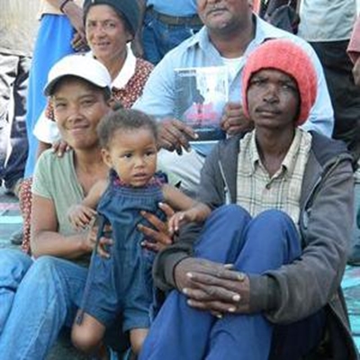 Straatdigter gee bundel 'vir die mense'