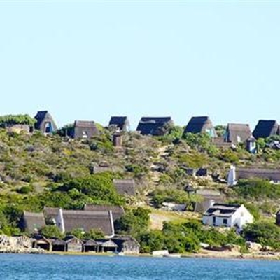 On the banks of the Duivenhoksriver