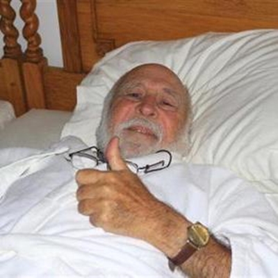 Veteran actor praises hospitals