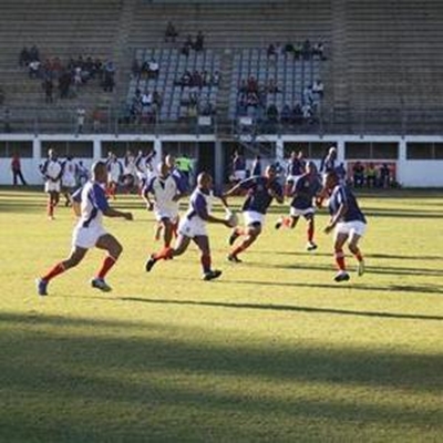 Willowmore wen harde stryd teen Collegians