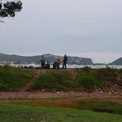 Squatters' shelters & belongings removed