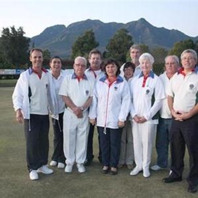 Outeniqua-rolbalklub kies bestuur