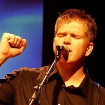 Retief Burger-konsert baat by gholfdag