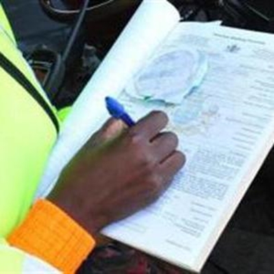 Opvolg: Skoksyfers oor verkeersboetes