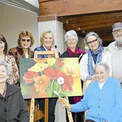 Local artists exhibit at the mall