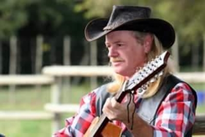 Country-en-western-dans vir Badisa