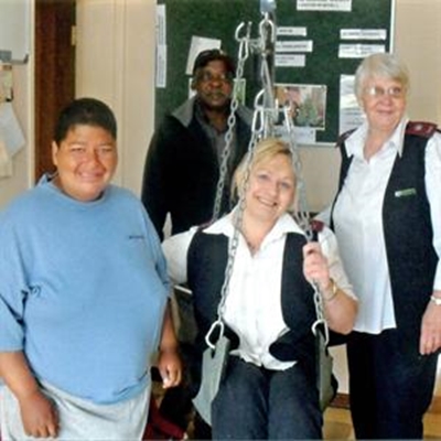 ‘n Swaai gebou om te hou