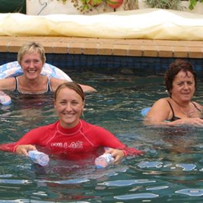 Herholdt Biokinetics loods wateroefenprogram vir swanger vroue