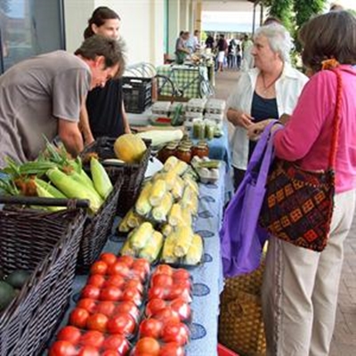 First Organic and Fresh Produce Market a hit