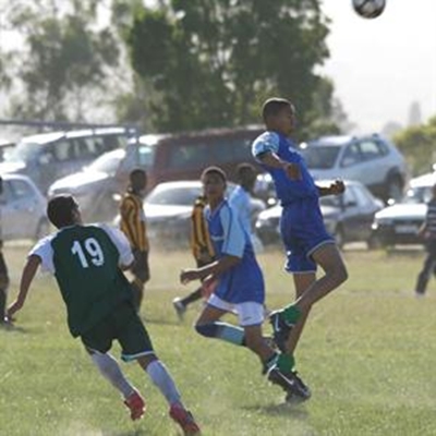 Straight quarter final in soccer series