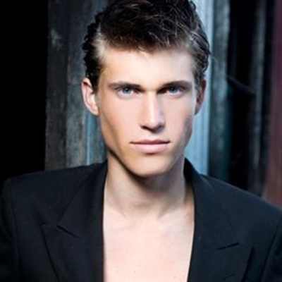 Georgian signs international modelling contract