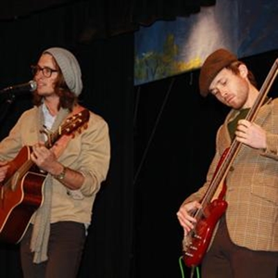 Nu-folkers give intimate performance at Arts